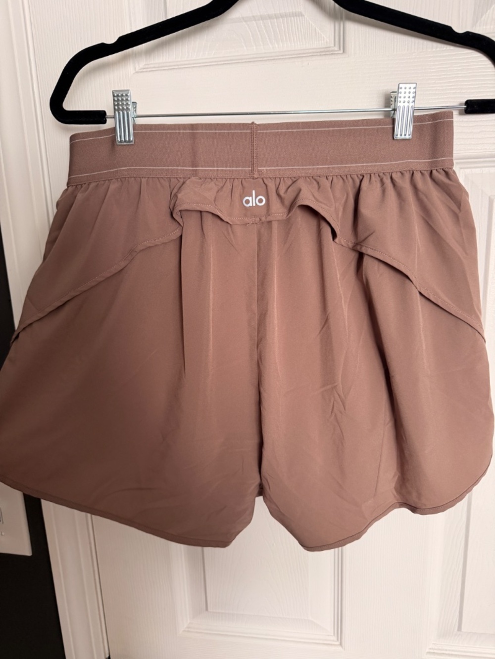 Alo Yoga Large Taupe High Waist Running Shorts Athletic - Picture 2 of 2